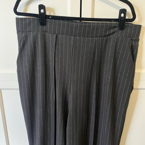 H&M Pin Striped Trousers - Picture 6 of 6